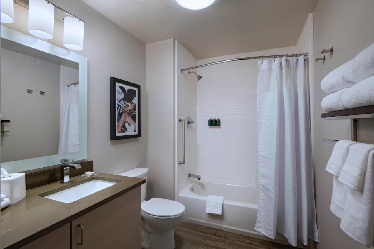 Towneplace Suites By Marriott San Diego Airport/Liberty Station Экстерьер фото