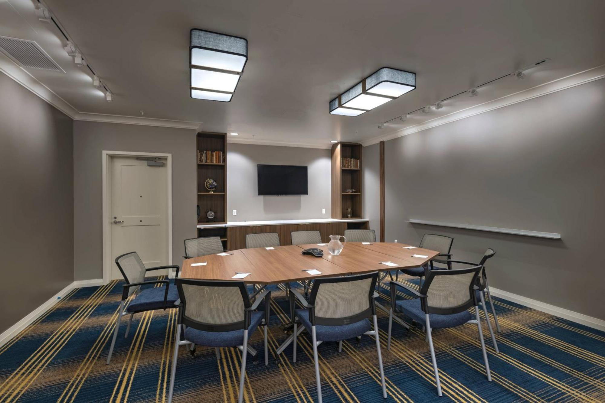 Towneplace Suites By Marriott San Diego Airport/Liberty Station Экстерьер фото